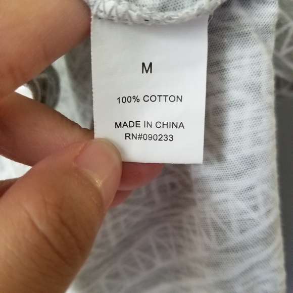 X NOLLIE JUNIORS V NECK CROCHET SLEEVE HEM BLOUSE - Picture 6 of 8